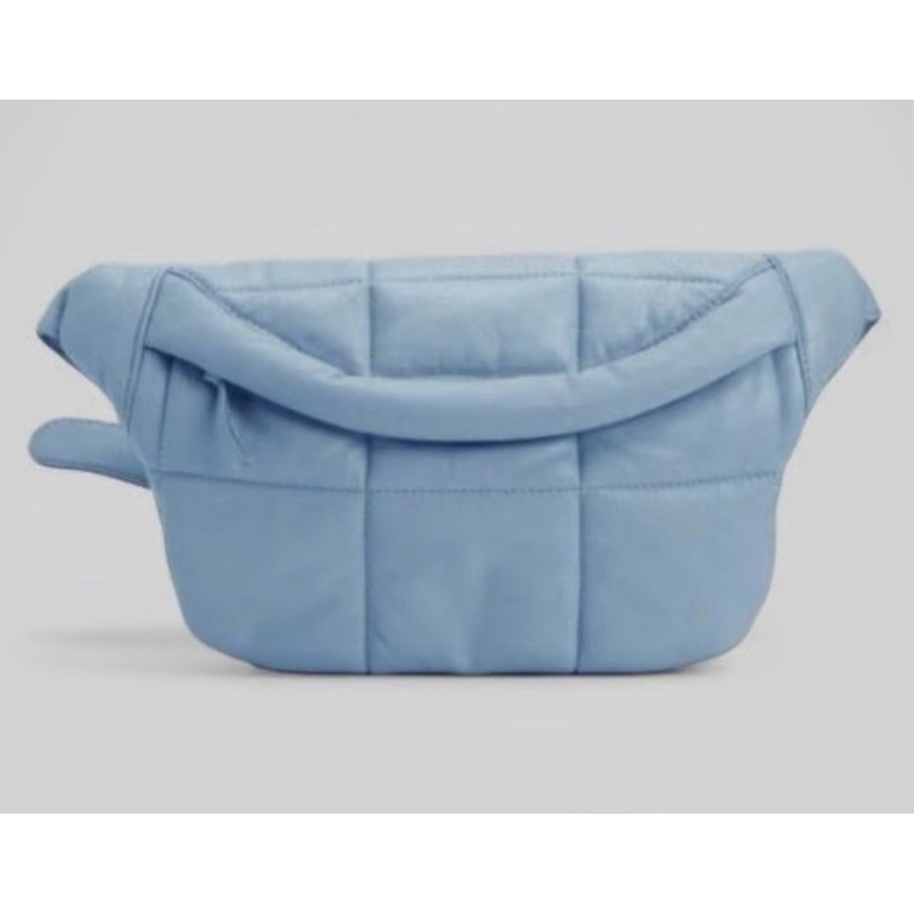STYLISM Denmark Sheepskin Oversized Puffy Quilted Light Blue Women Crossbody NWT